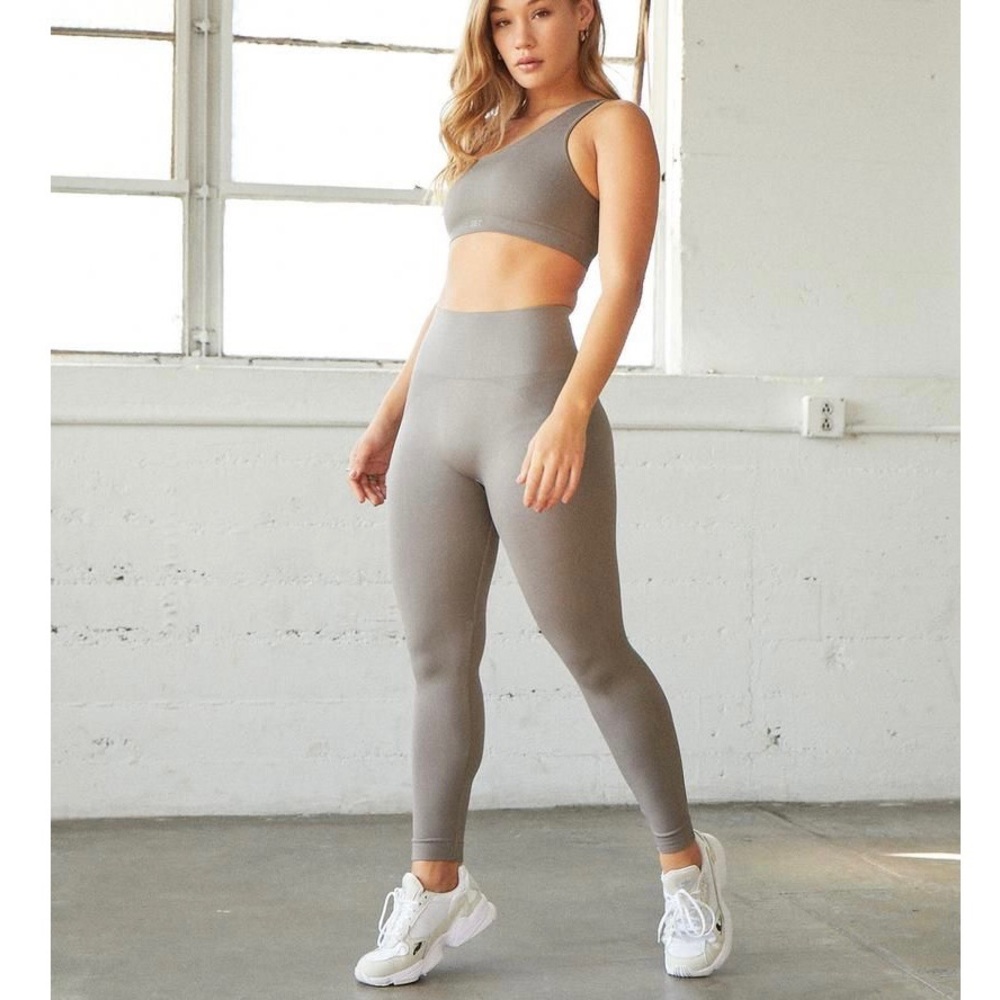 SET ACTIVE High Rise Taupe Gray Sculpt Flex Seamless Leggings Sz M/L